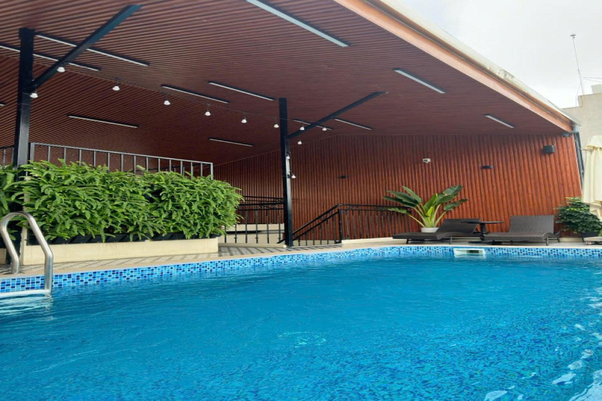 San Hotel & Pool, Hanoi